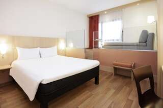 Отель Ibis Sofia Airport Hotel София Стандартный двухместный номер с 1 кроватью-13